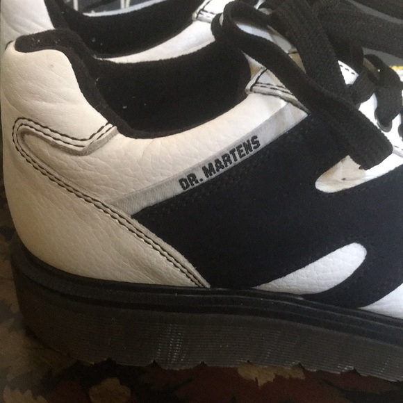 VTG Dr Martens England White/Navy Air Cushioned Chunky Bowling Casual Shoe 9W 8M - Picture 5 of 16